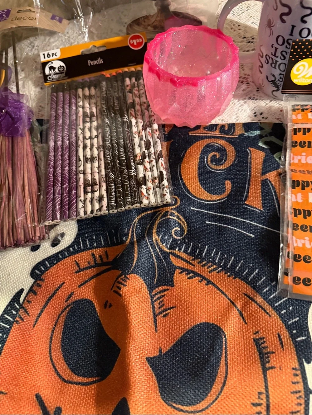 Halloween Decor-Lot #4